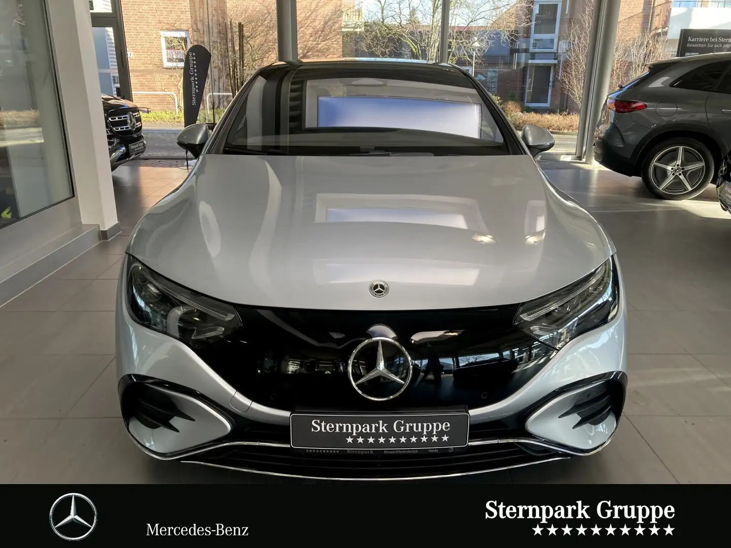 Mercedes-Benz EQE 300 EQE 300 AMG Hyper+Pano+DigiL+Massage+Distron+AHK Argent - 2