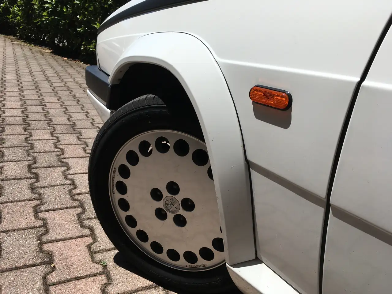 Alfa Romeo 75 2.0i ts, foto 5
