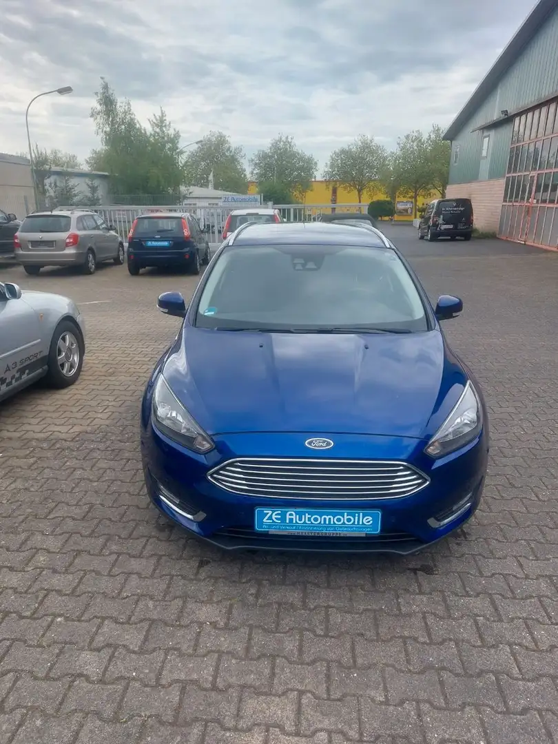 Ford Focus Turnier Titanium Azul - 2