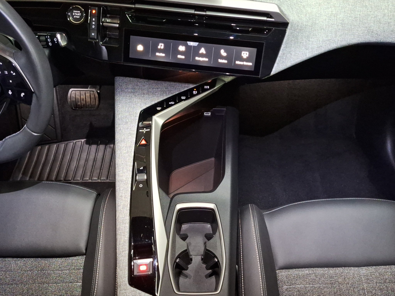 Peugeot 5008 1.2 Allure HYBRID 145e-DSC LED+SHZ+Kam. — photo 14