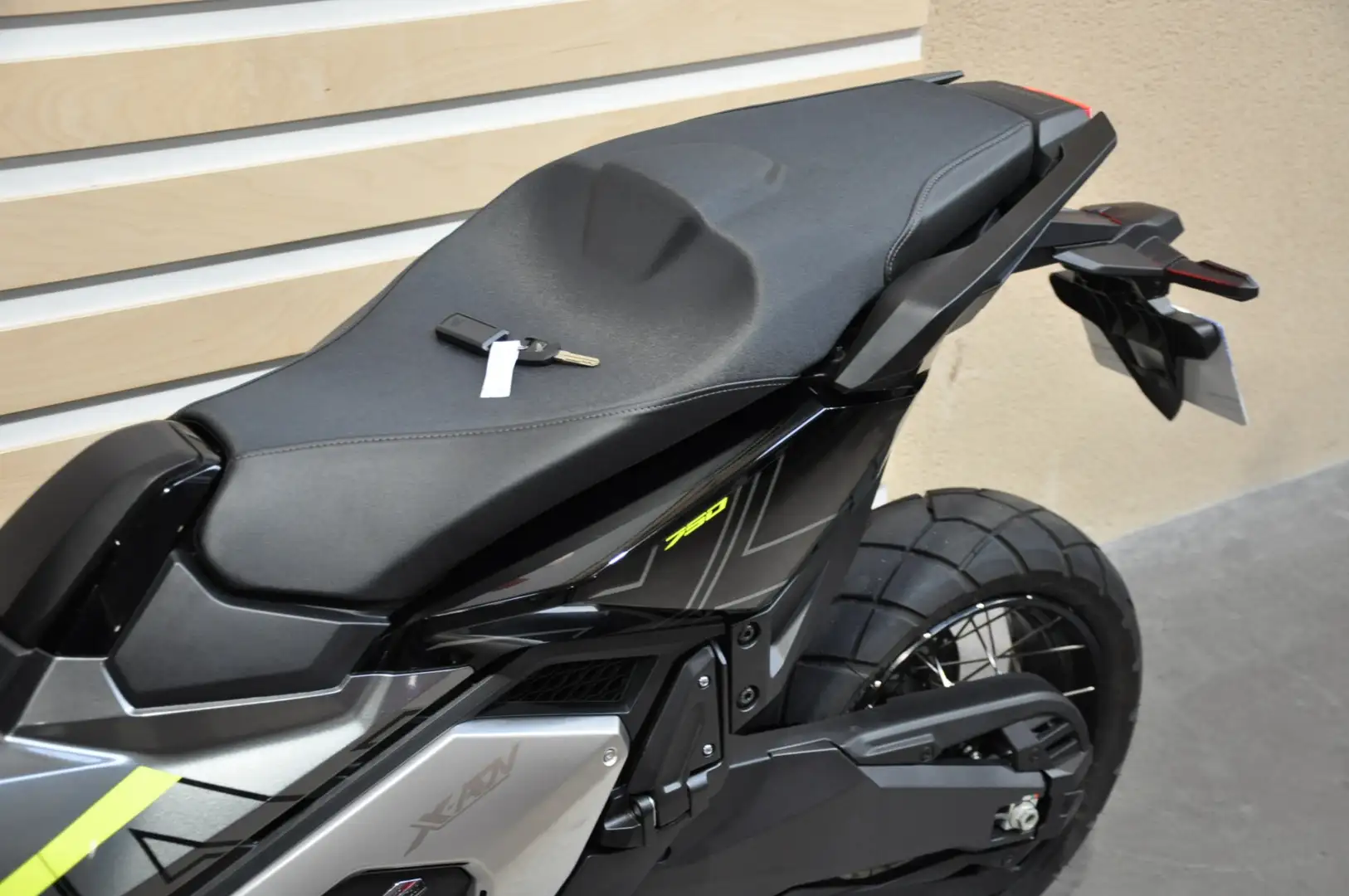 Honda X-ADV Schwarz - 2
