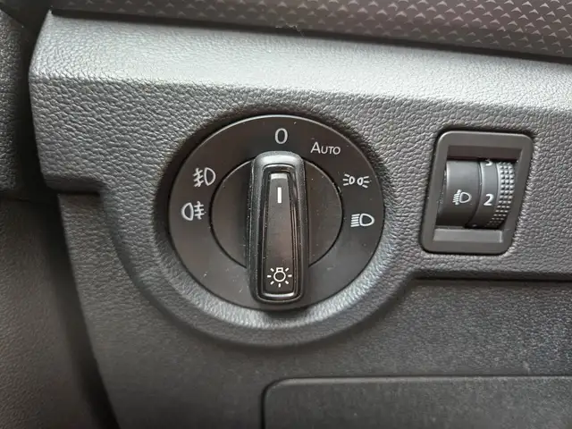 Volkswagen T-Cross view 19