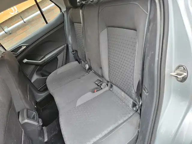 Volkswagen T-Cross view 21