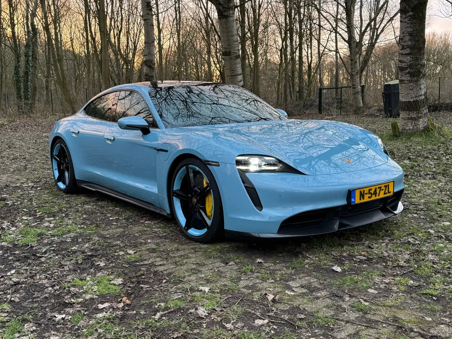 Porsche Taycan Taycan Turbo S Blauw - 2