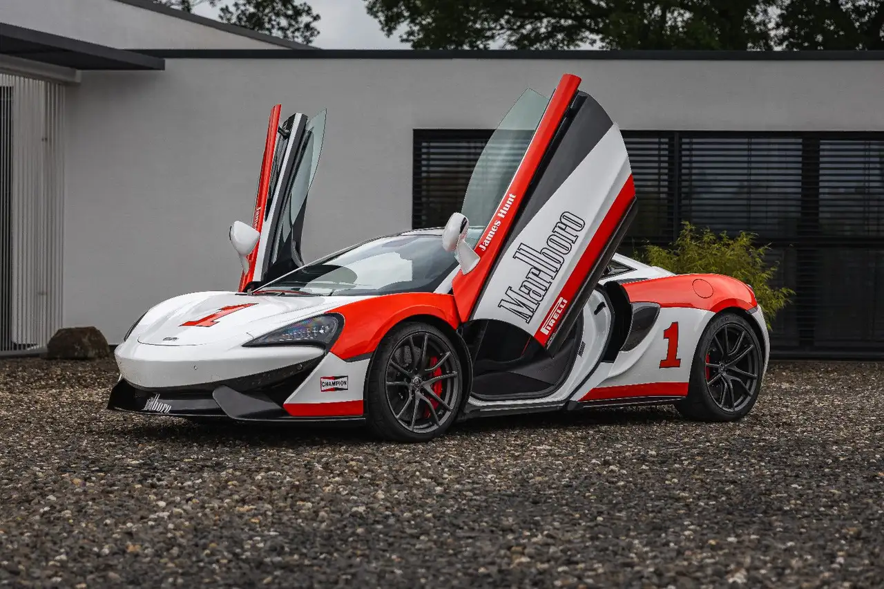 McLaren 570S