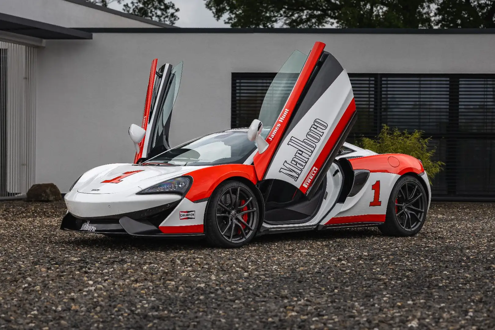 McLaren 570S * Track Pack * Lift *Ceramic-Brakes *J.Hunt Alb - 1