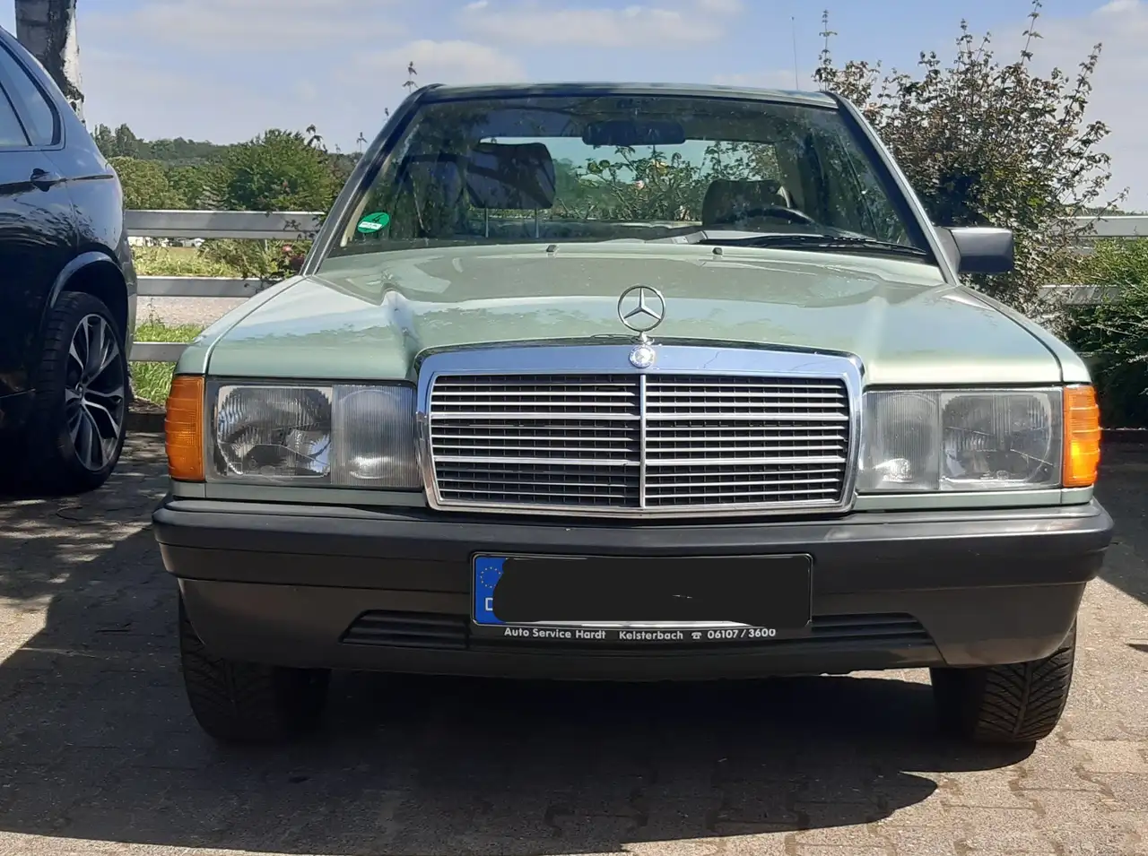 Mercedes-Benz 190