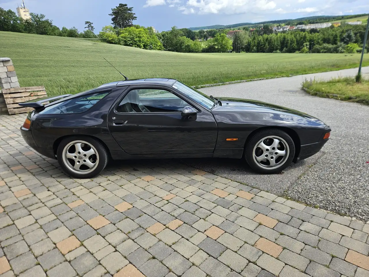 Porsche 928 GTS Automatik, foto 5