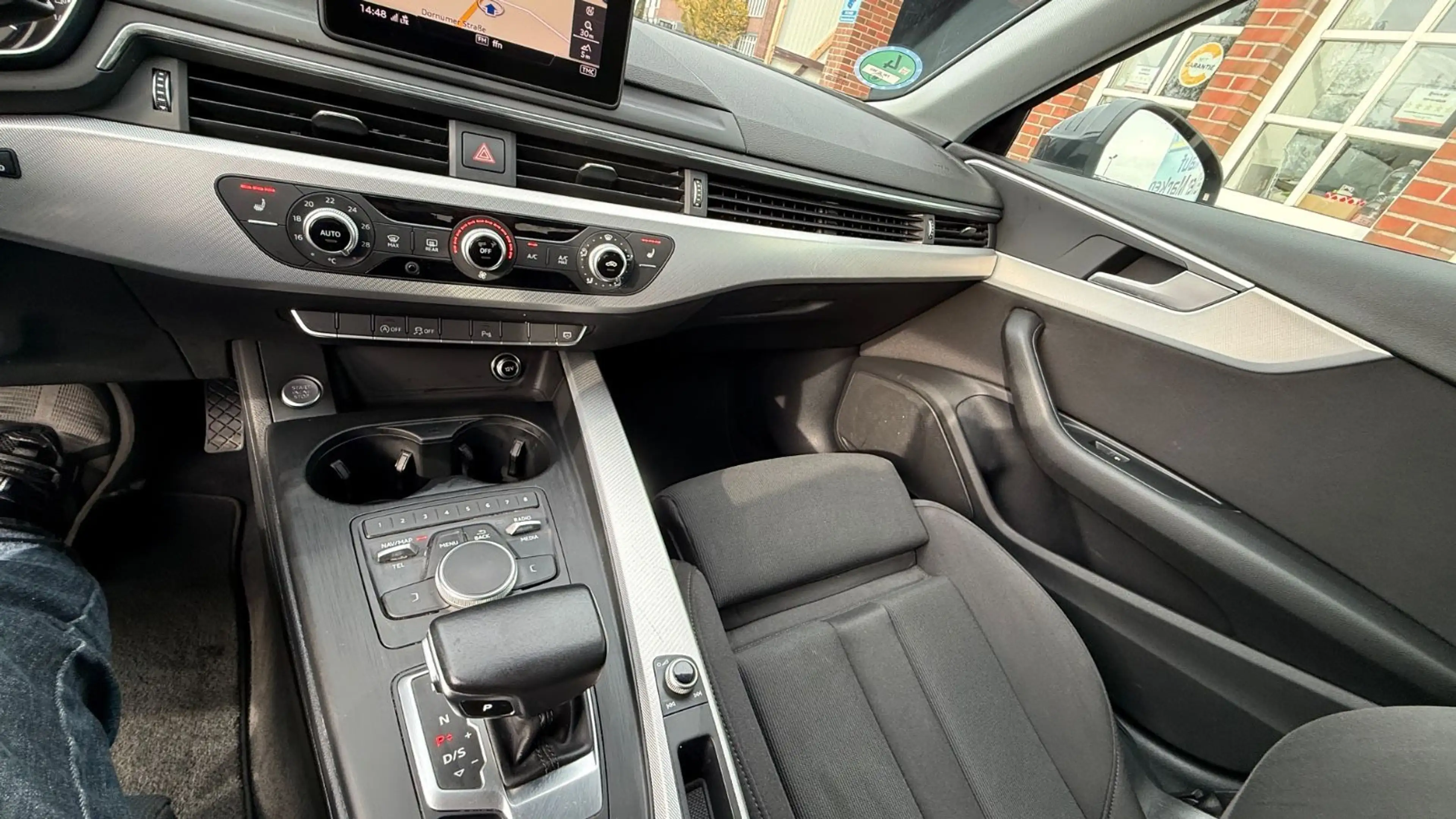 Audi A4 Avant 35 TDI sport TÜV INSP — photo 15