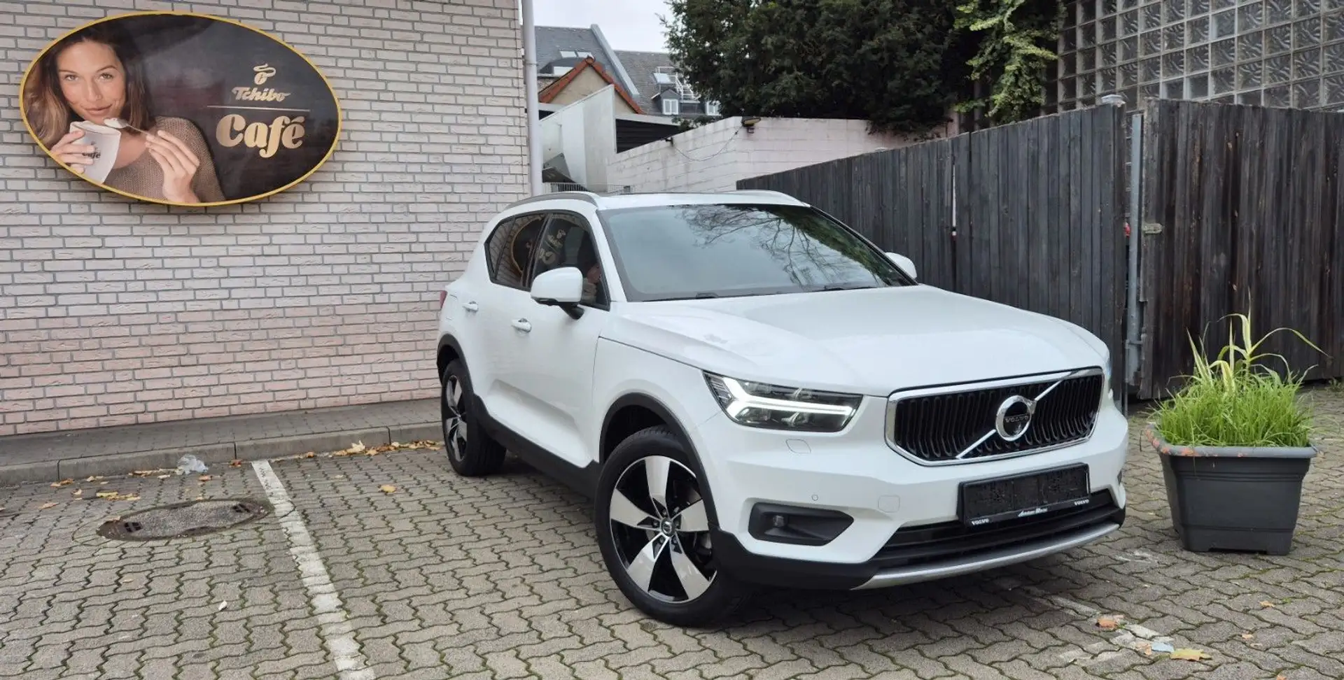 Volvo XC40 XC40 Momentum Pro/Pano/360°/HK/Xenium Blanc - 2