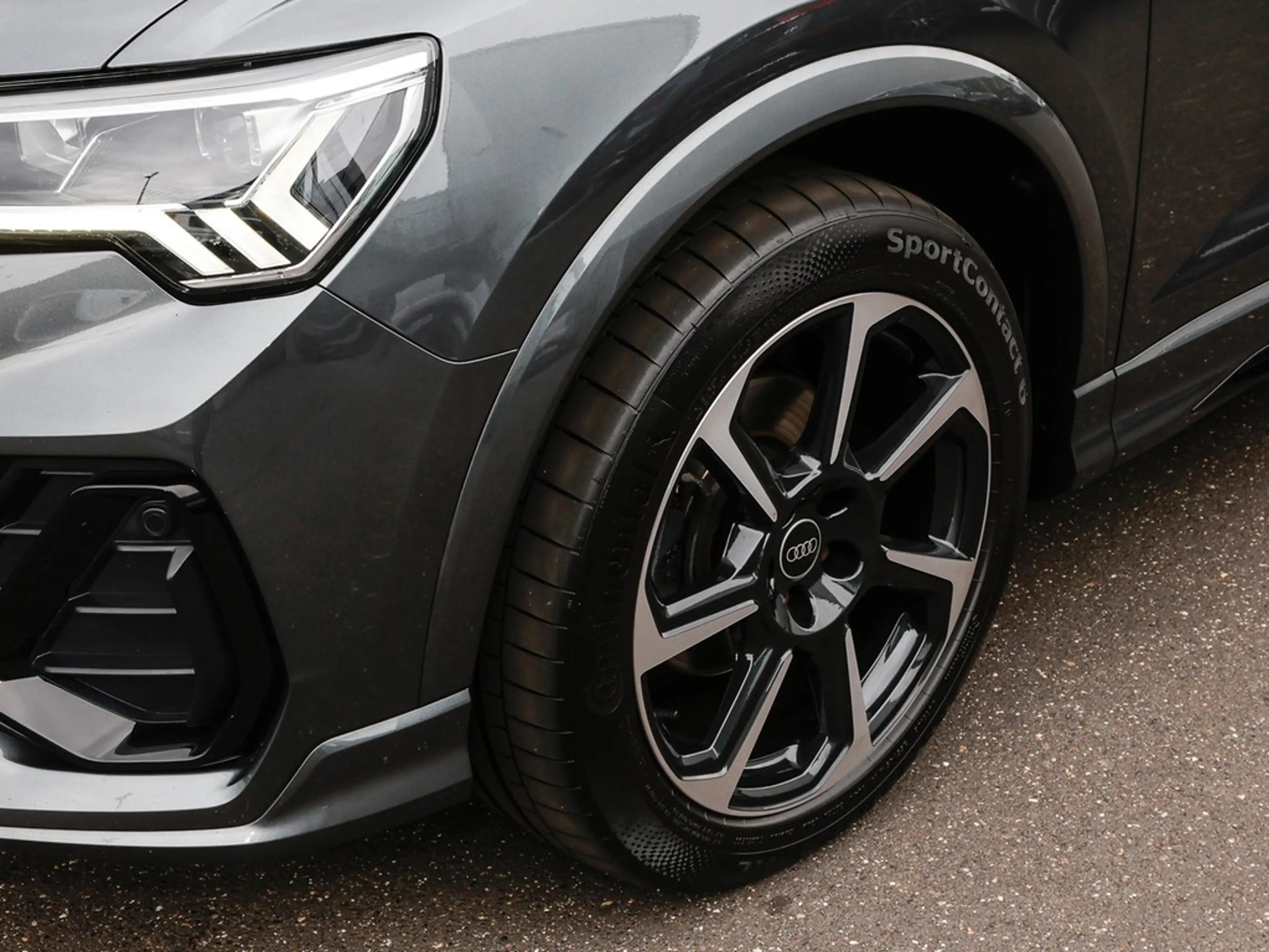 Audi Q3 Sportback 35 TDI S line Navi AHK Kamera PDC+ — photo 8