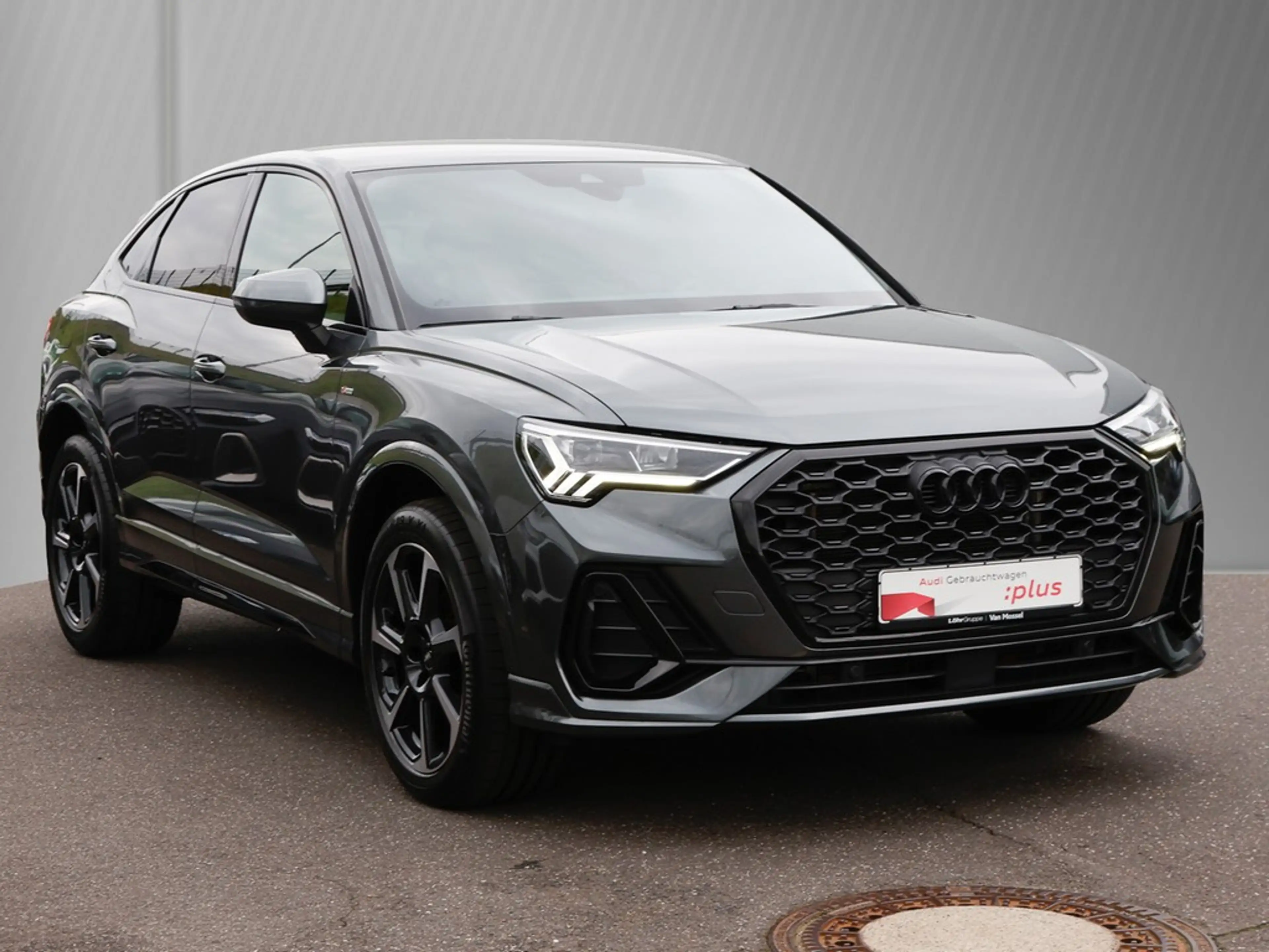 Audi Q3 Sportback 35 TDI S line Navi AHK Kamera PDC+ — photo 4