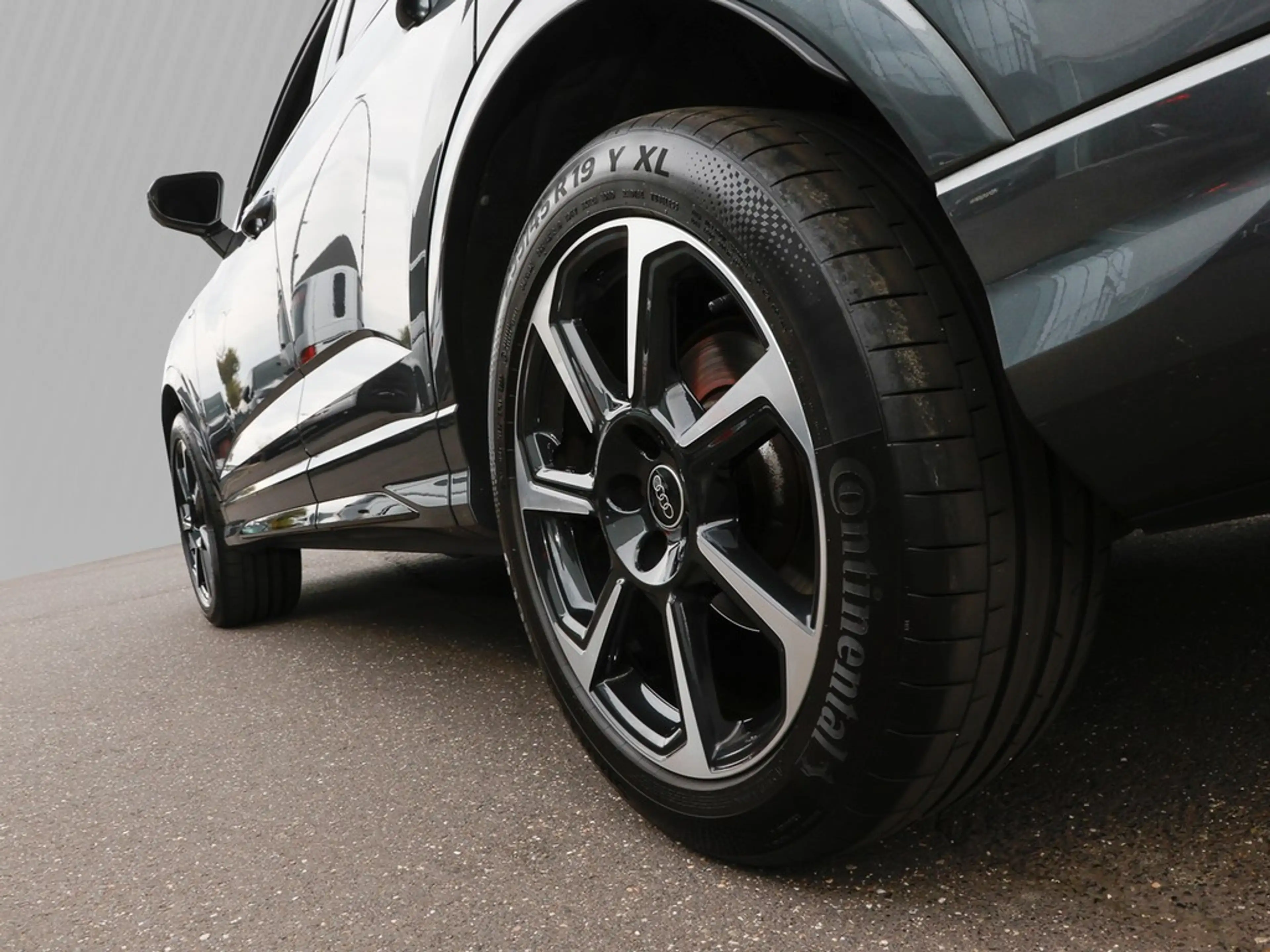 Audi Q3 Sportback 35 TDI S line Navi AHK Kamera PDC+ — photo 9