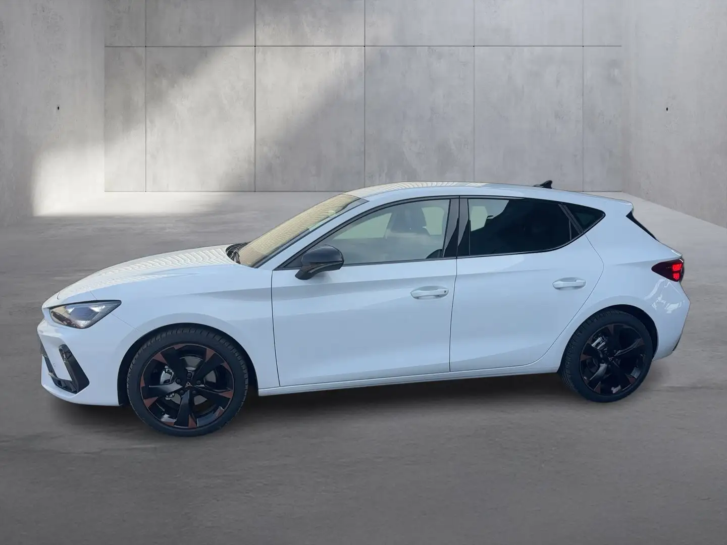 CUPRA Leon 1.5 TSI ACT Weiß - 2