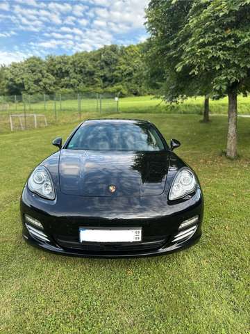 Porsche Panamera 4 S