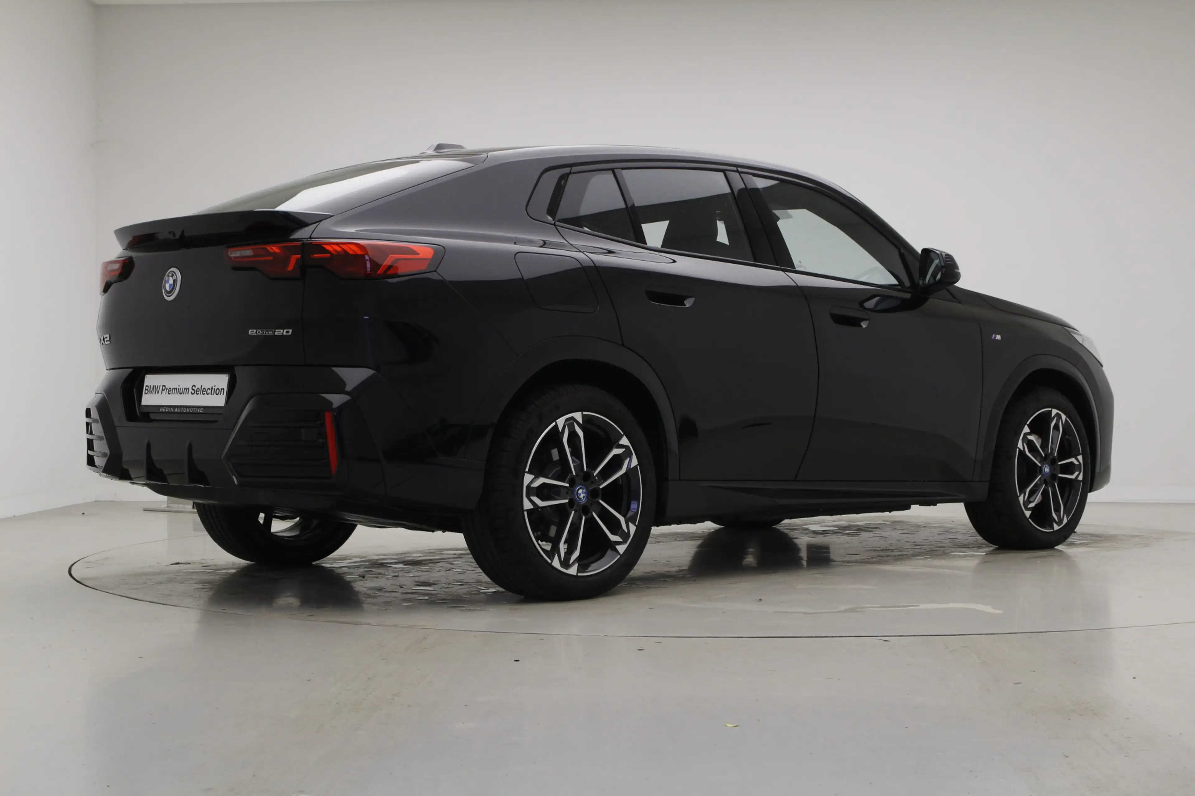 BMW iX2 eDrive20 67kWh | M-Sport | 19" | Voorbereiding Dri — photo 3