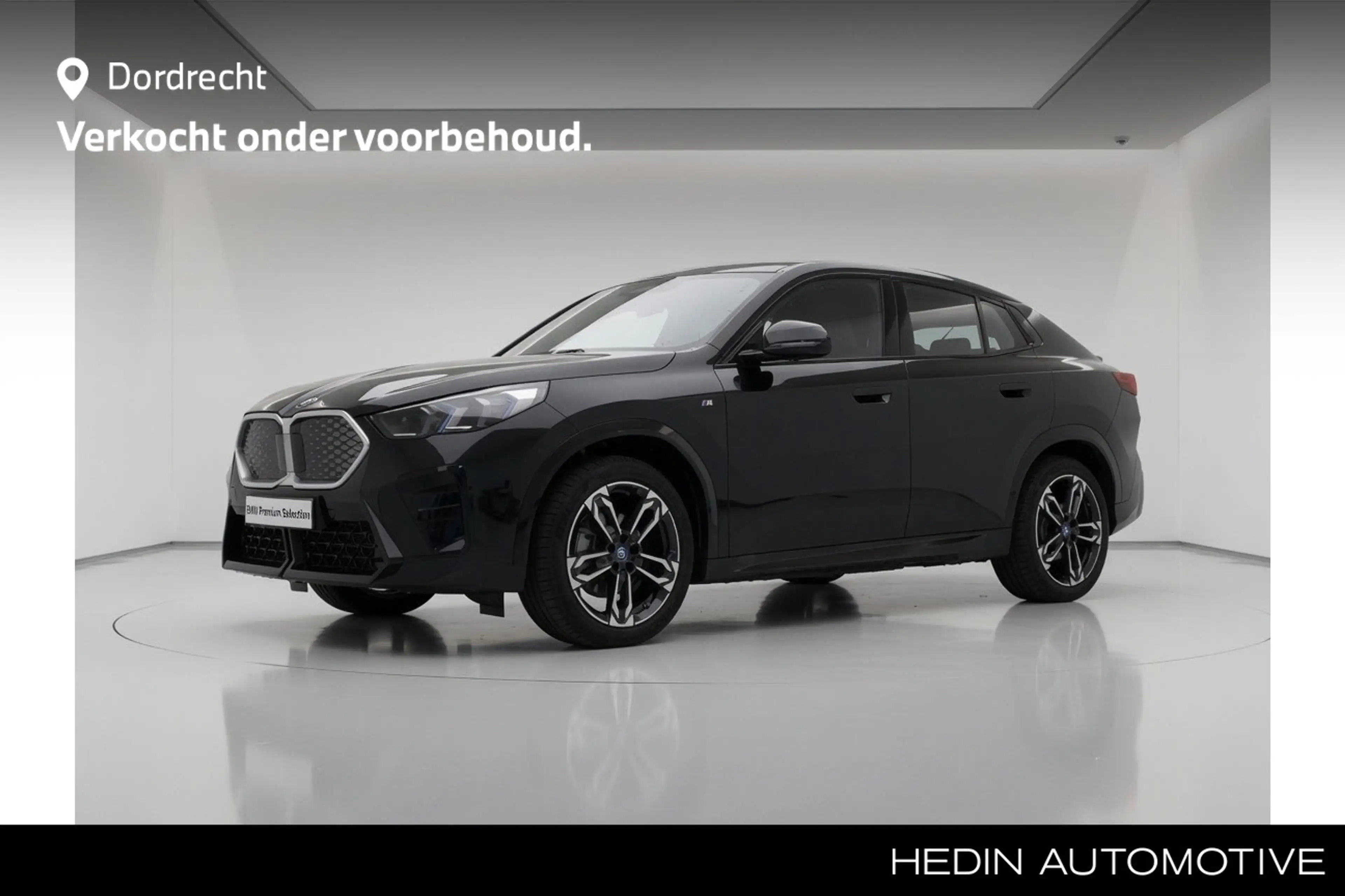 BMW iX2 eDrive20 67kWh | M-Sport | 19" | Voorbereiding Dri