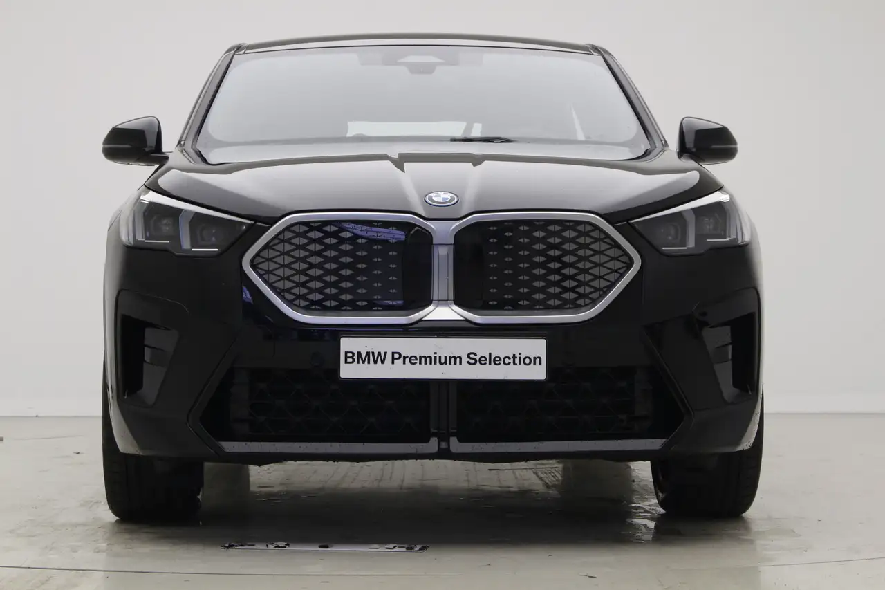 BMW IX2 EDRIVE20 M SPORT 204CH