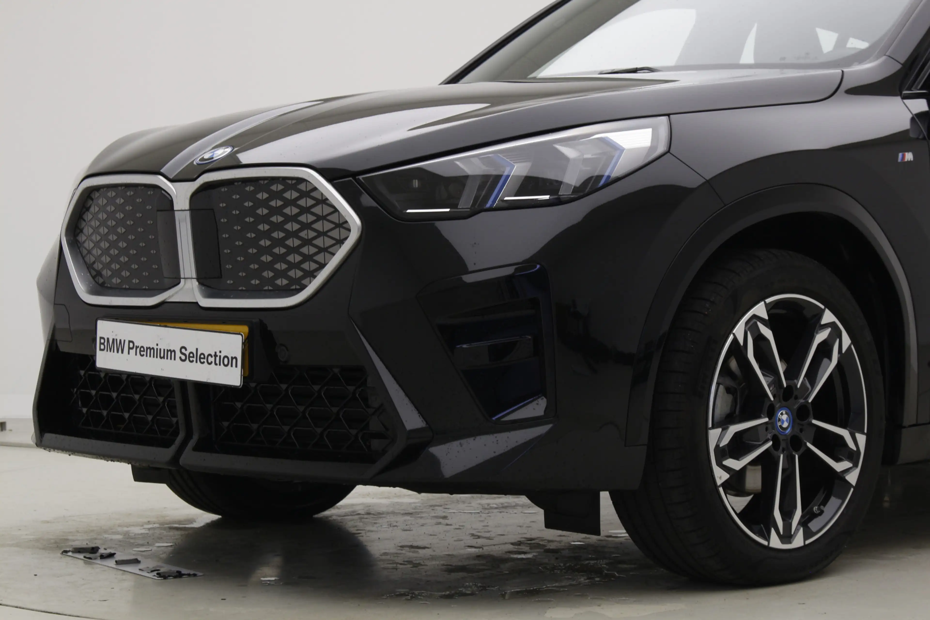BMW iX2 eDrive20 67kWh | M-Sport | 19" | Voorbereiding Dri — photo 11