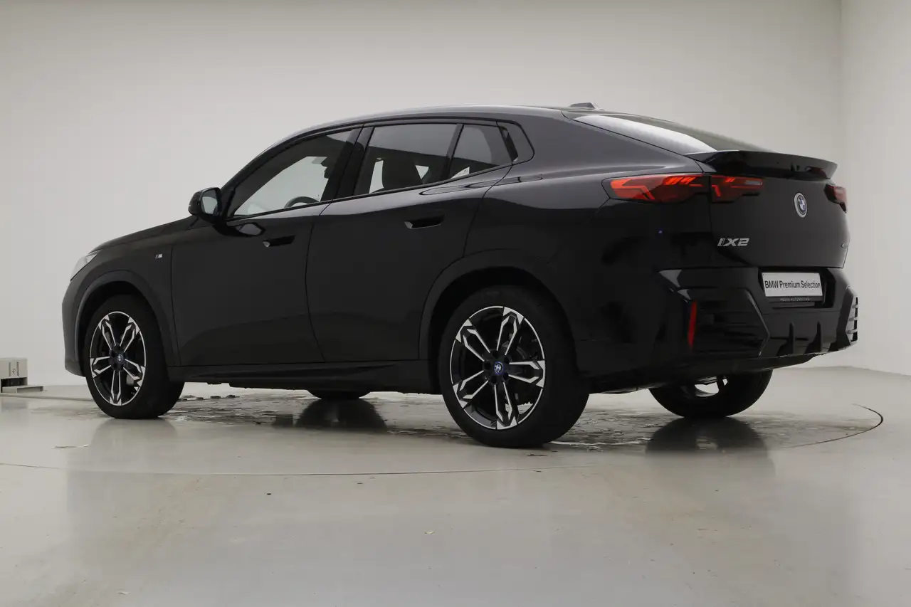 BMW IX2 EDRIVE20 M SPORT 204CH