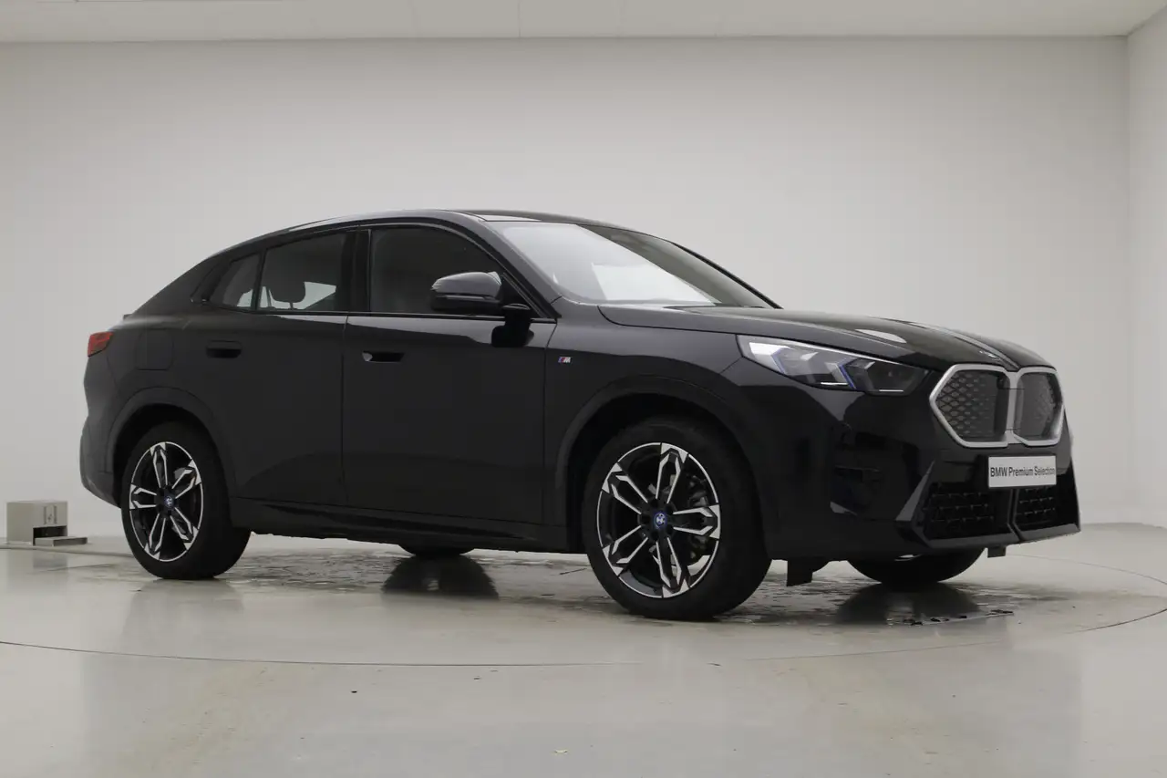 BMW IX2 EDRIVE20 M SPORT 204CH