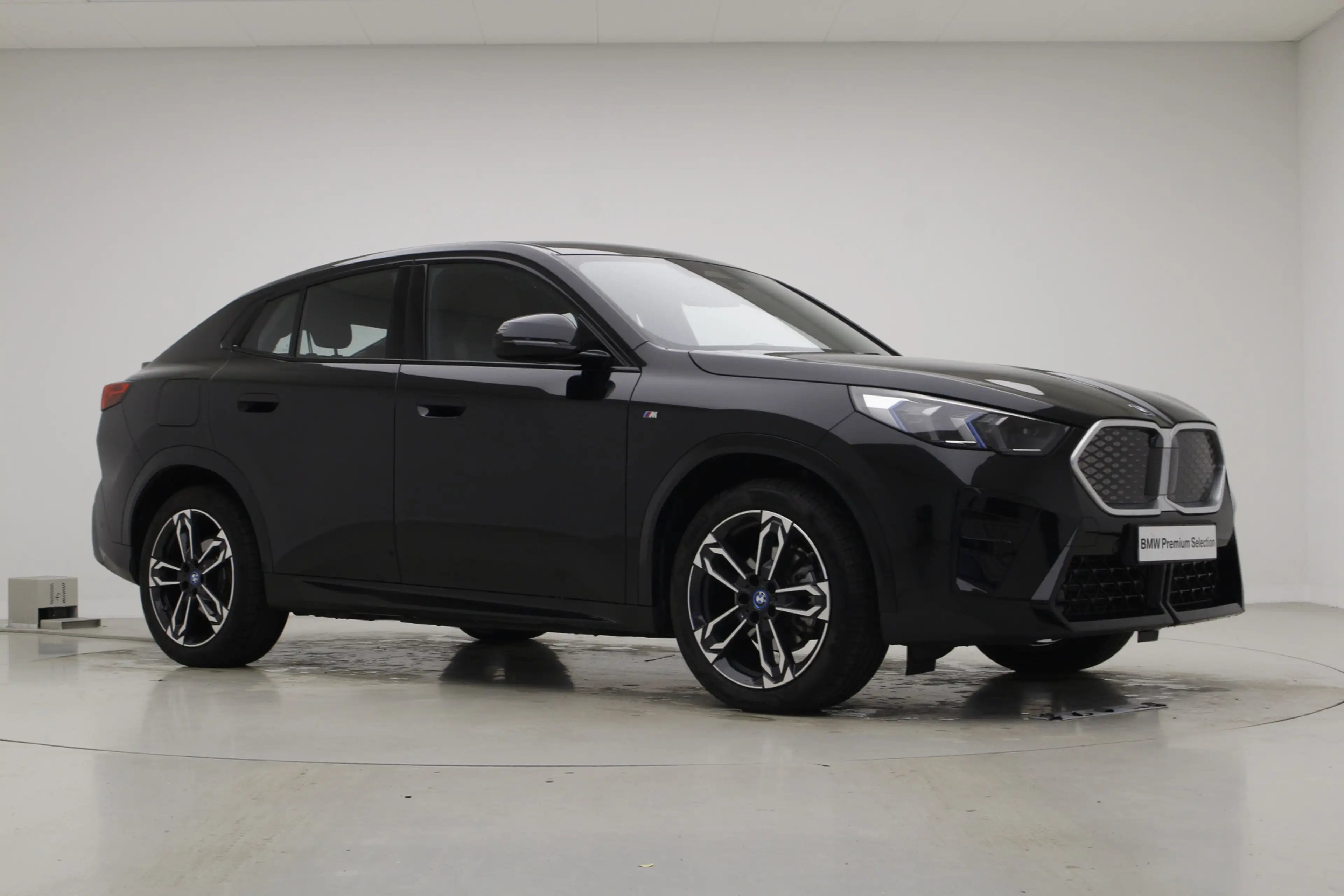 BMW iX2 eDrive20 67kWh | M-Sport | 19" | Voorbereiding Dri — photo 7
