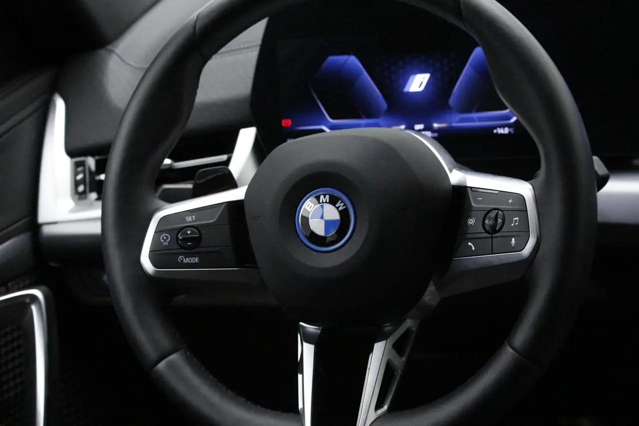 BMW IX2 EDRIVE20 M SPORT 204CH