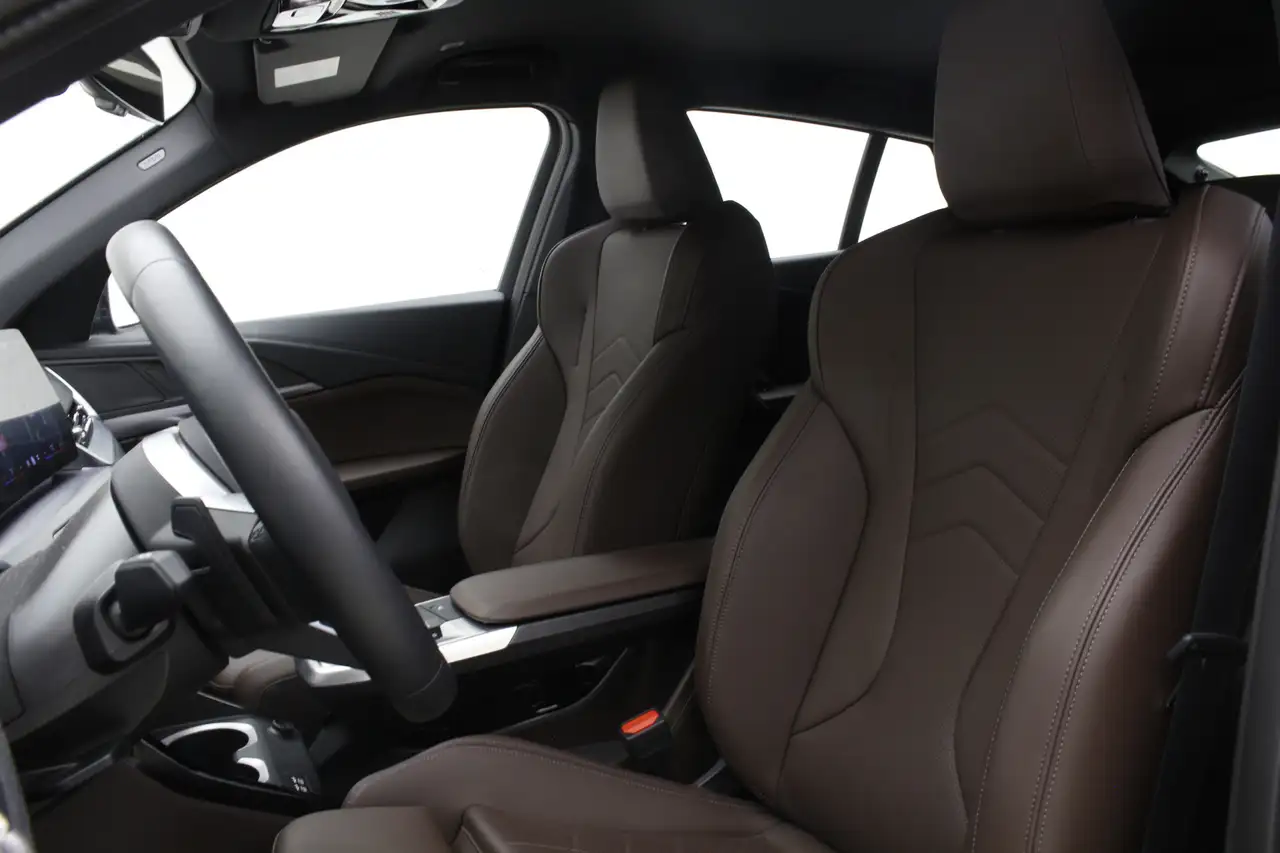 BMW IX2 EDRIVE20 M SPORT 204CH