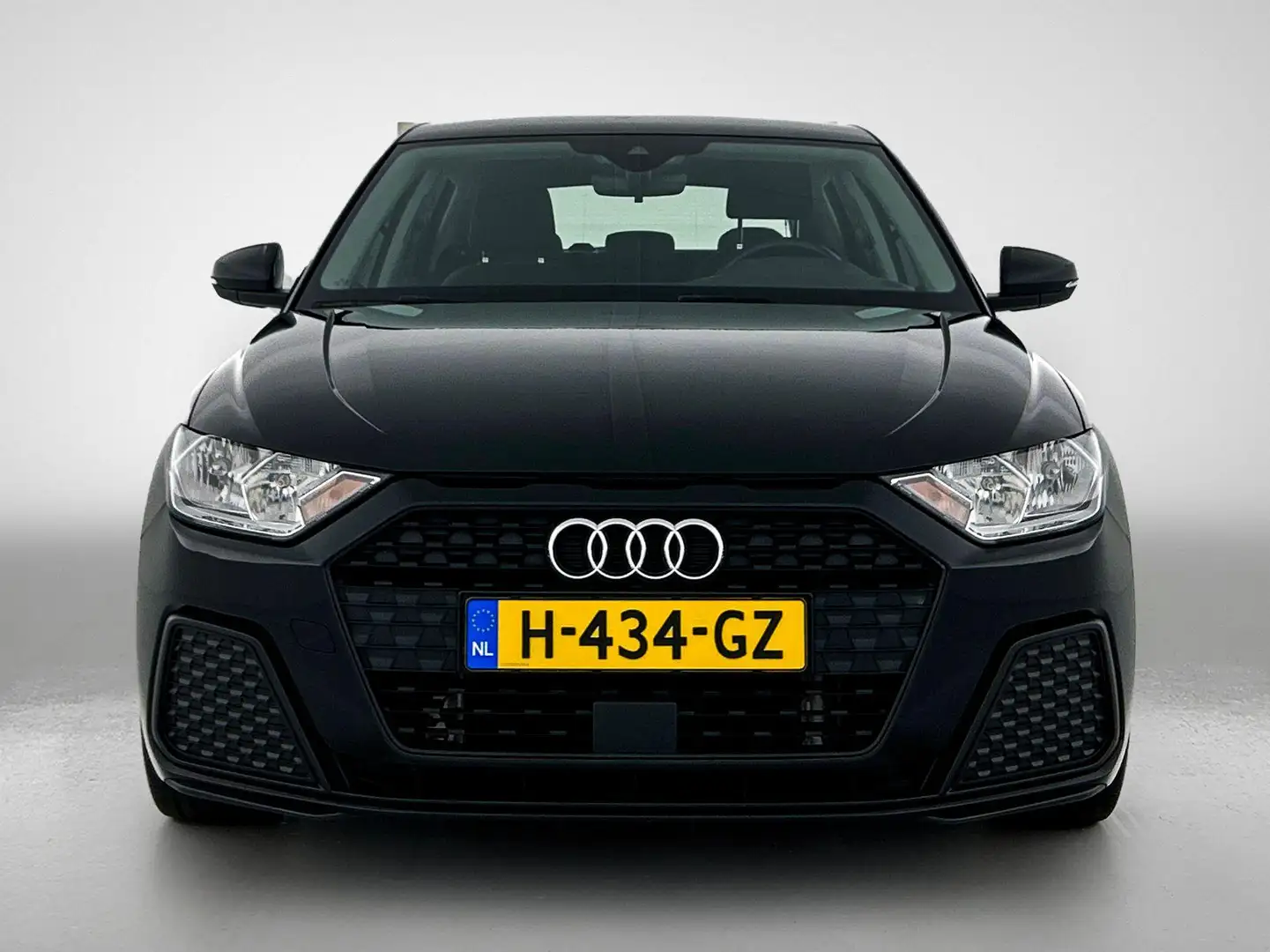 Audi A1 Sportback 25 TFSI Pro Line Zwart - 2