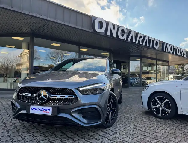 Mercedes-Benz GLA 180 GLA 180 d AMG Line Premium Plus
