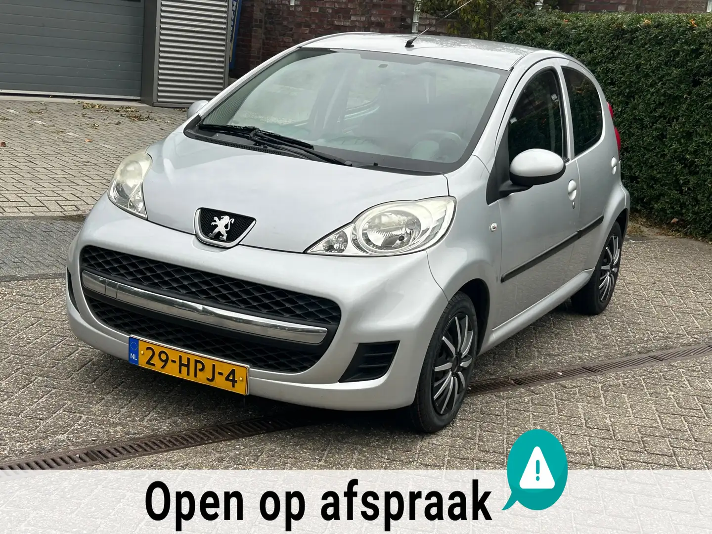 Peugeot 107 1.0-12V Sublime Grijs - 1