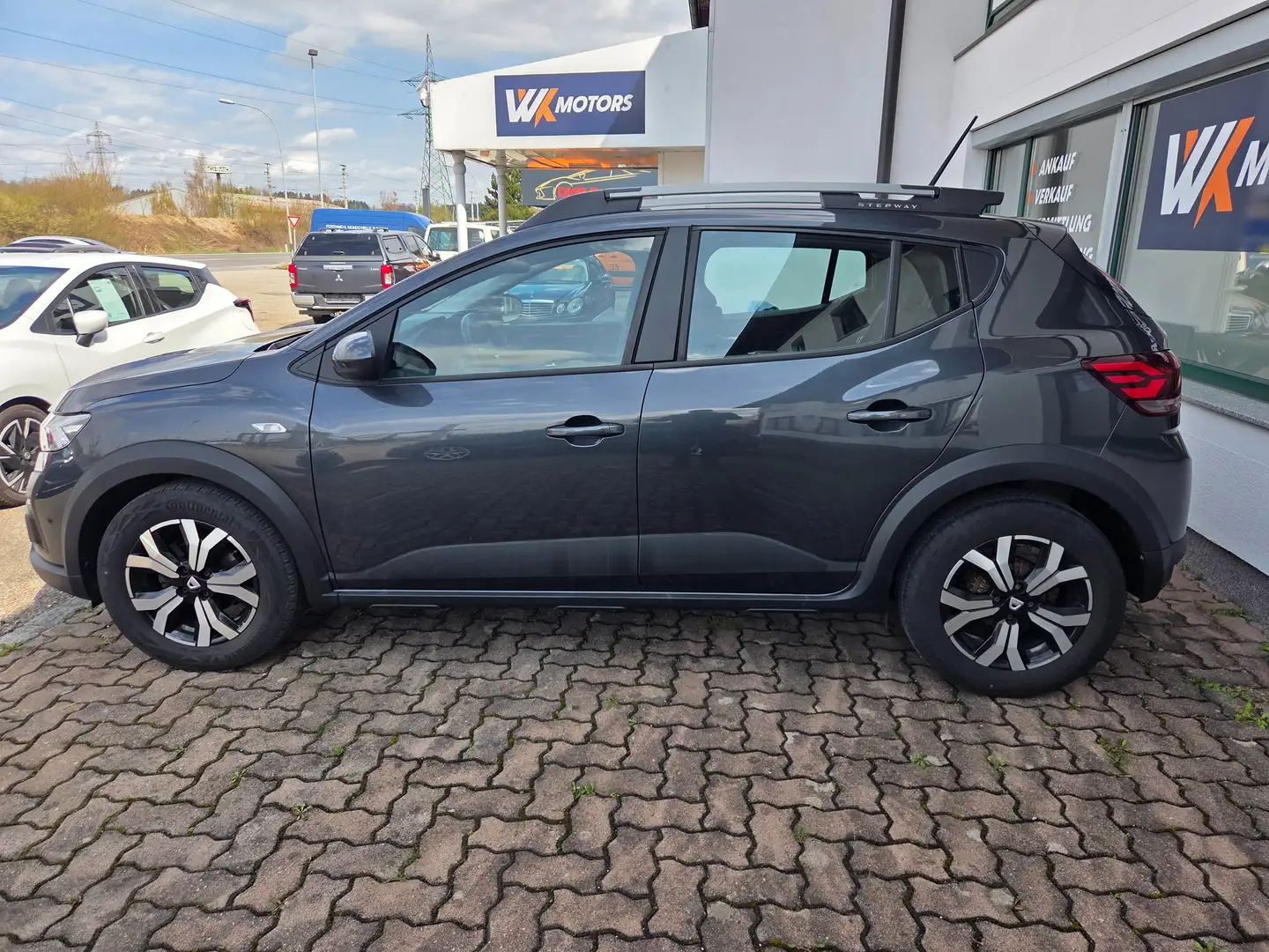 Dacia Sandero Sandero Stepway Comfort TCe 90 Stepway Comfort Grau - 2