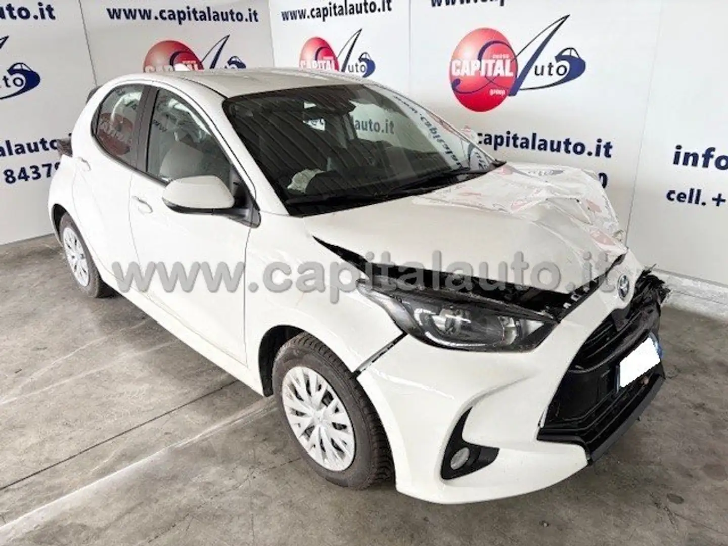 Toyota Yaris 1.5 Hybrid Business ecvt NETTO 7900 Bianco - 1