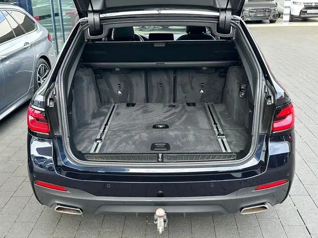 BMW M view 8