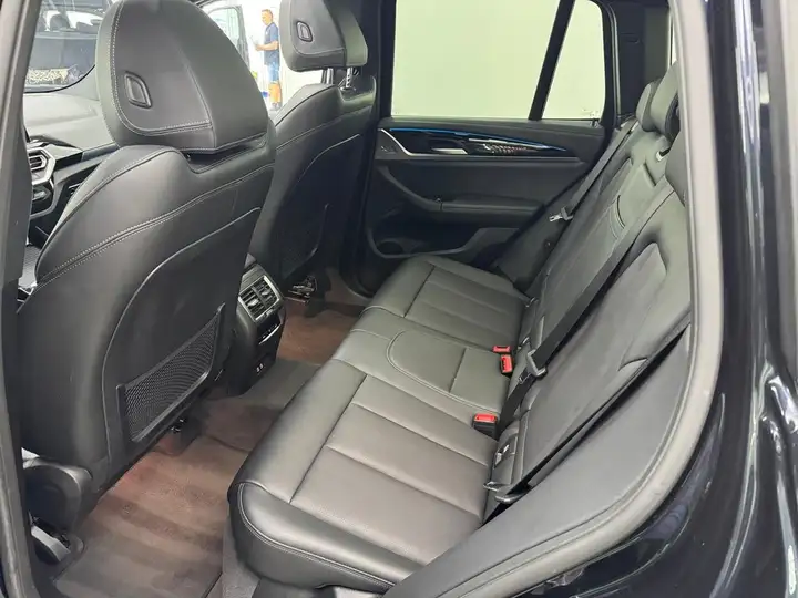 BMW IX3 2022, foto 35