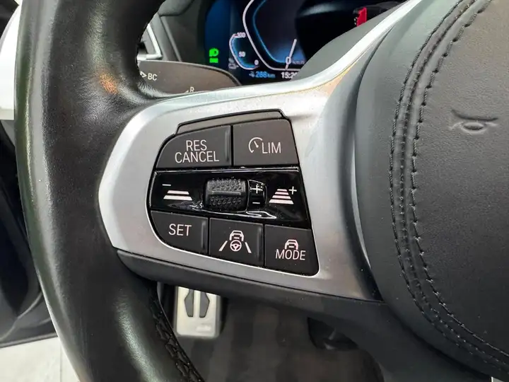 BMW IX3 2022, foto 18