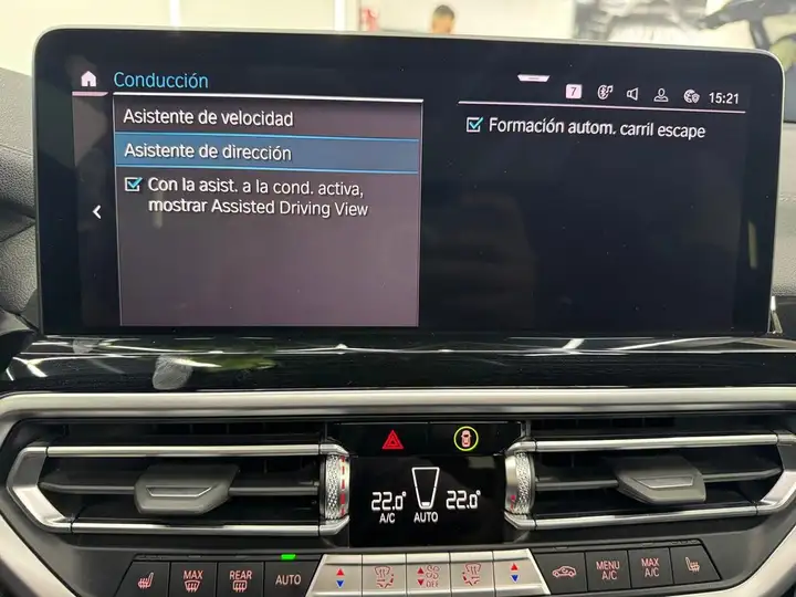 BMW IX3 2022, foto 28
