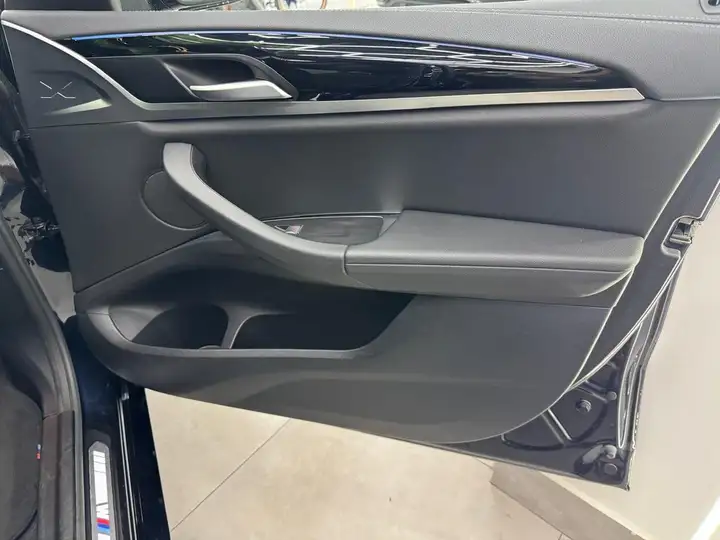 BMW IX3 2022, foto 45