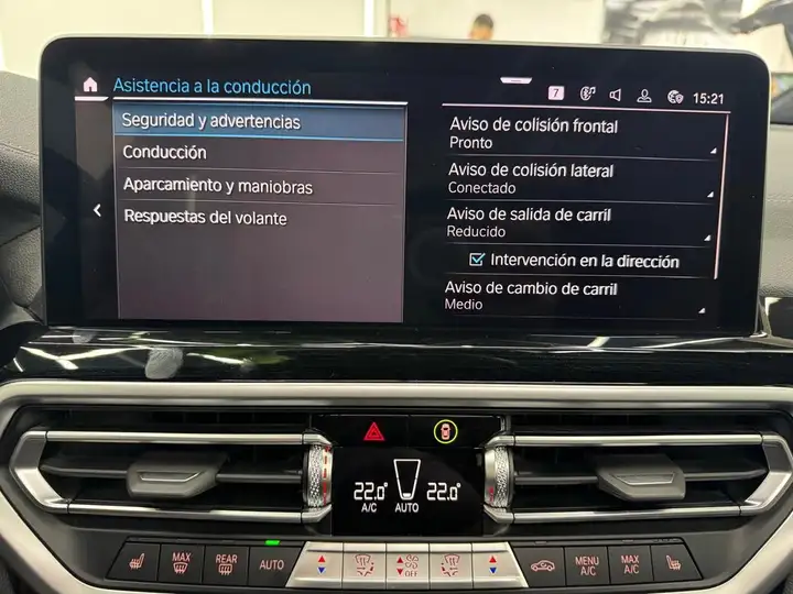 BMW IX3 2022, foto 26