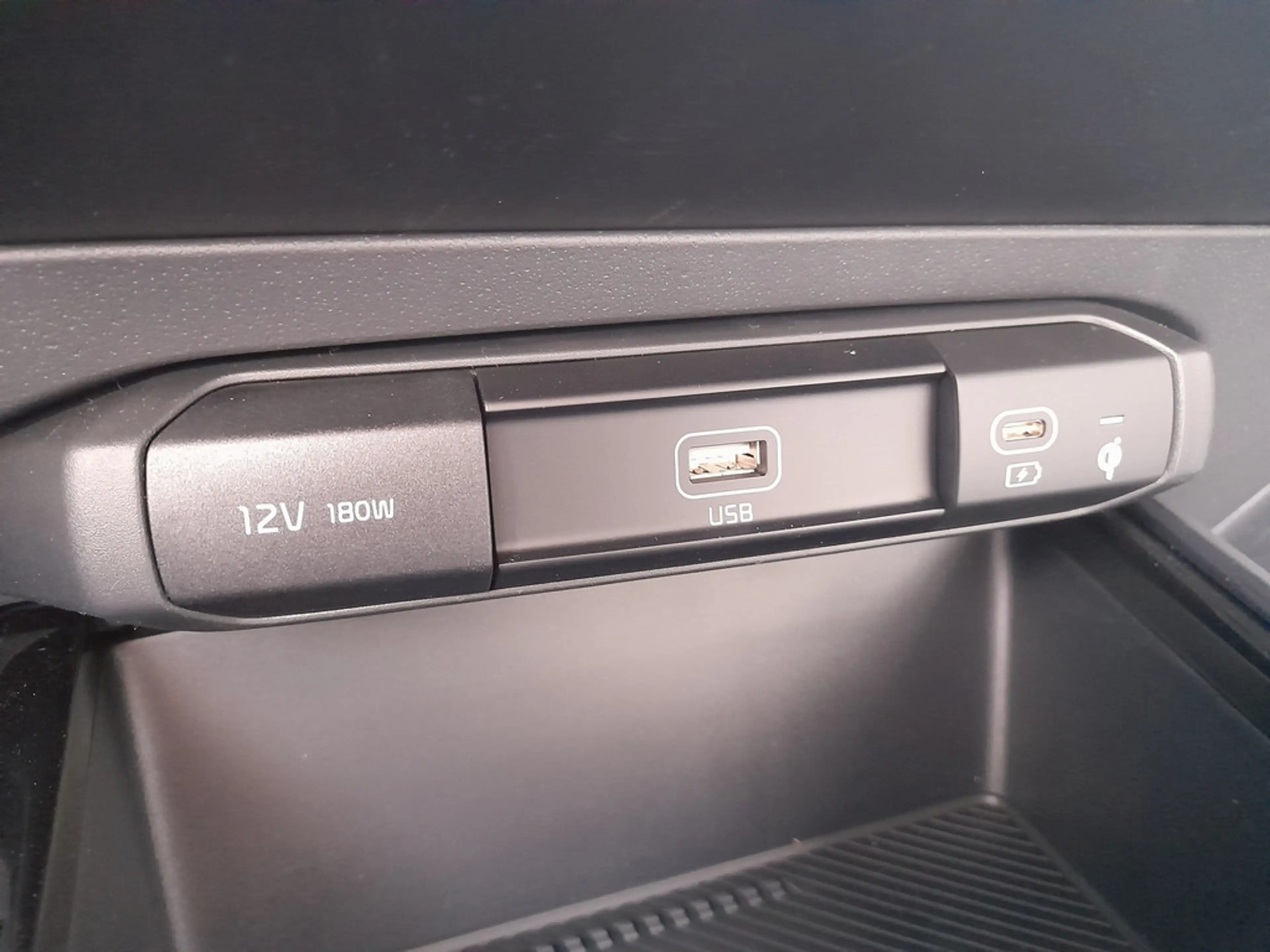 Kia Niro EV Inspiration 64,8 kWh Sound-/ Relax-/ Tech-/ DriveWise-Paket — photo 12