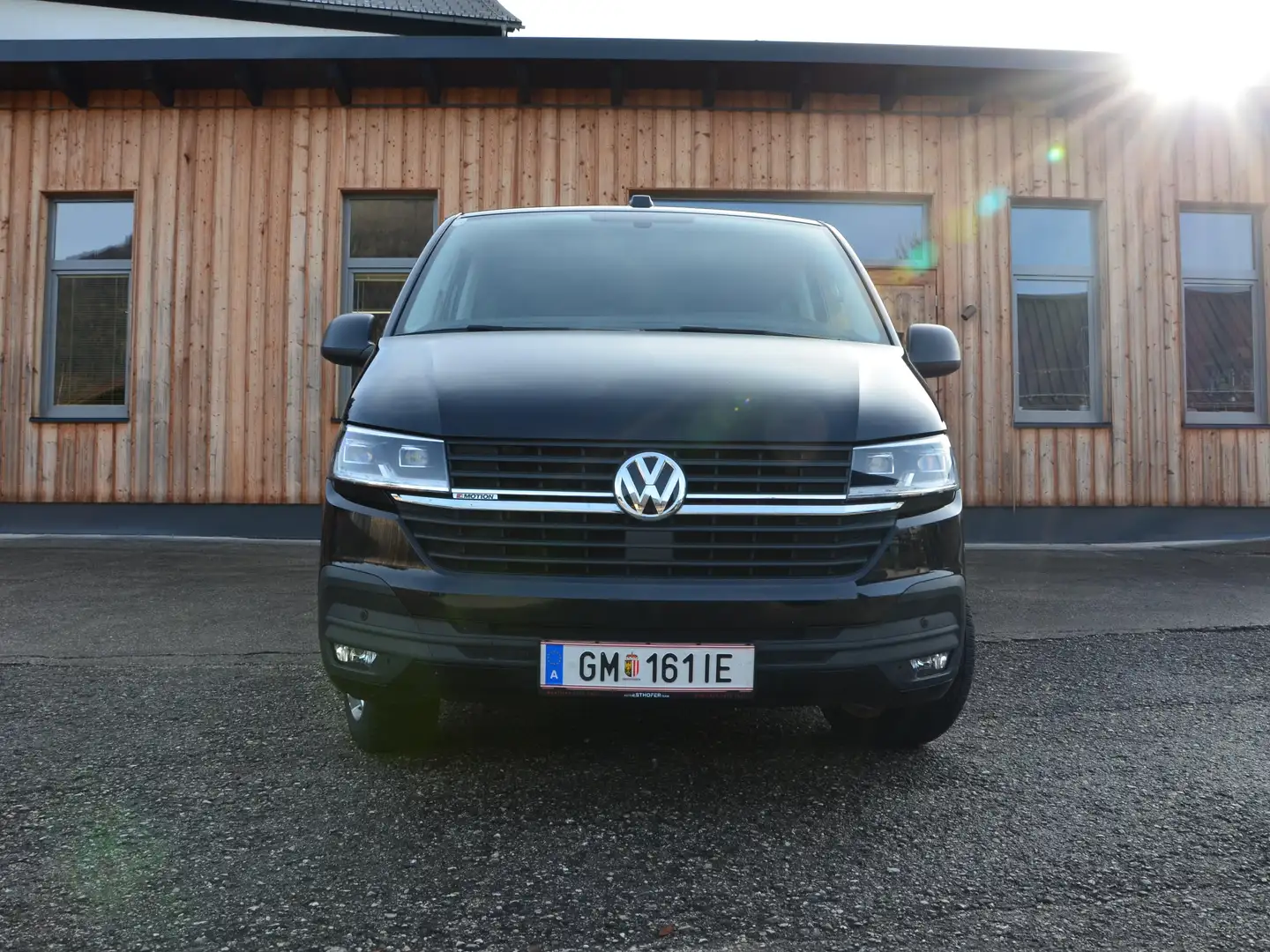 Volkswagen T6.1 Multivan Multivan Trendline 2,0 TDI 4Motion DSG Trendline Nero - 2