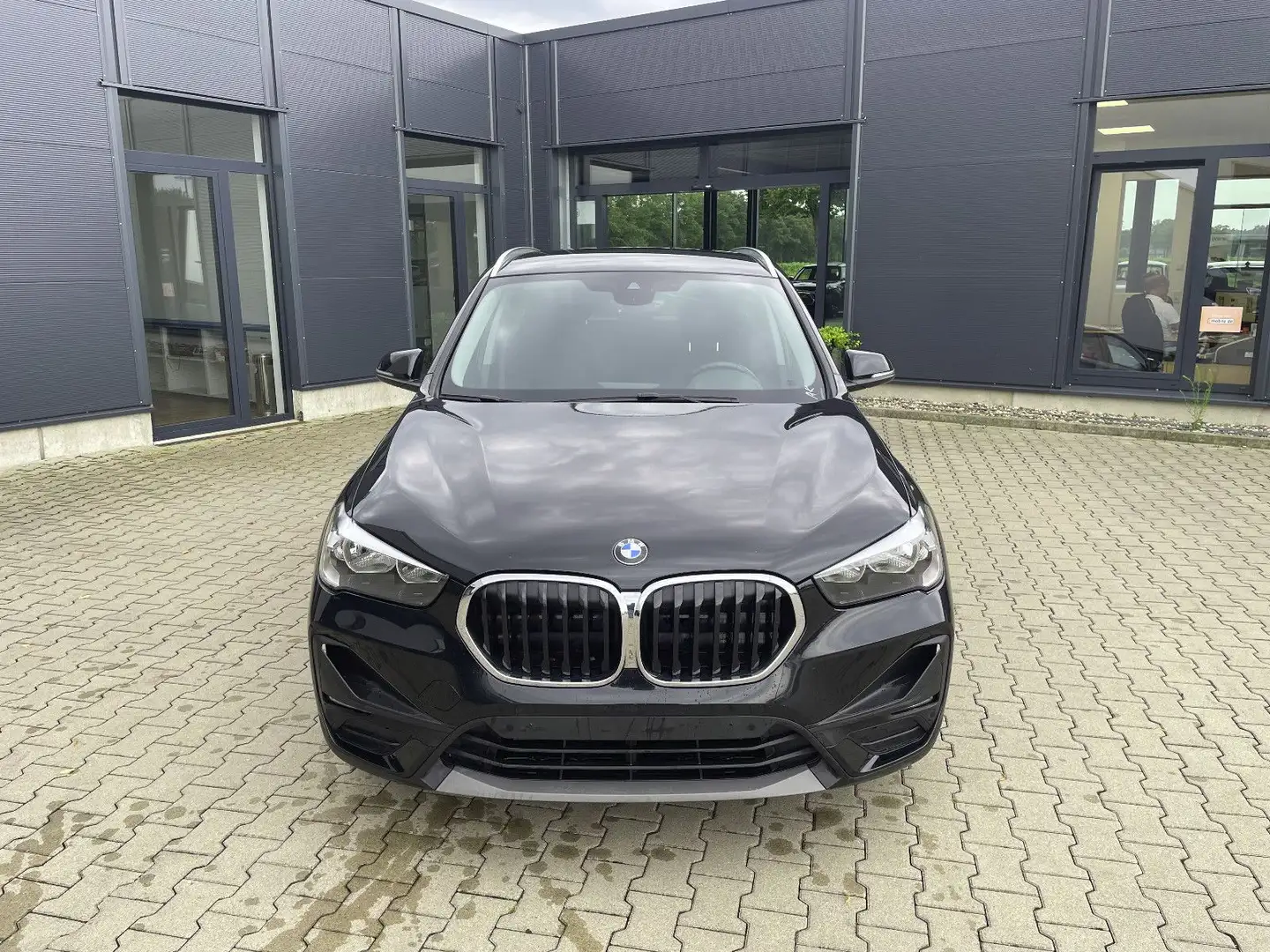 BMW X1 sDrive 18 i Advantage Steptronic Business Noir - 2
