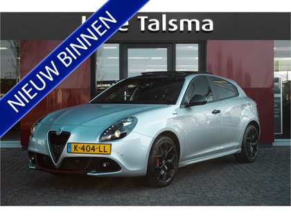 Alfa Romeo Giulietta 1.4 Turbo Sport | Panoramadak | Camera | 18" Velge