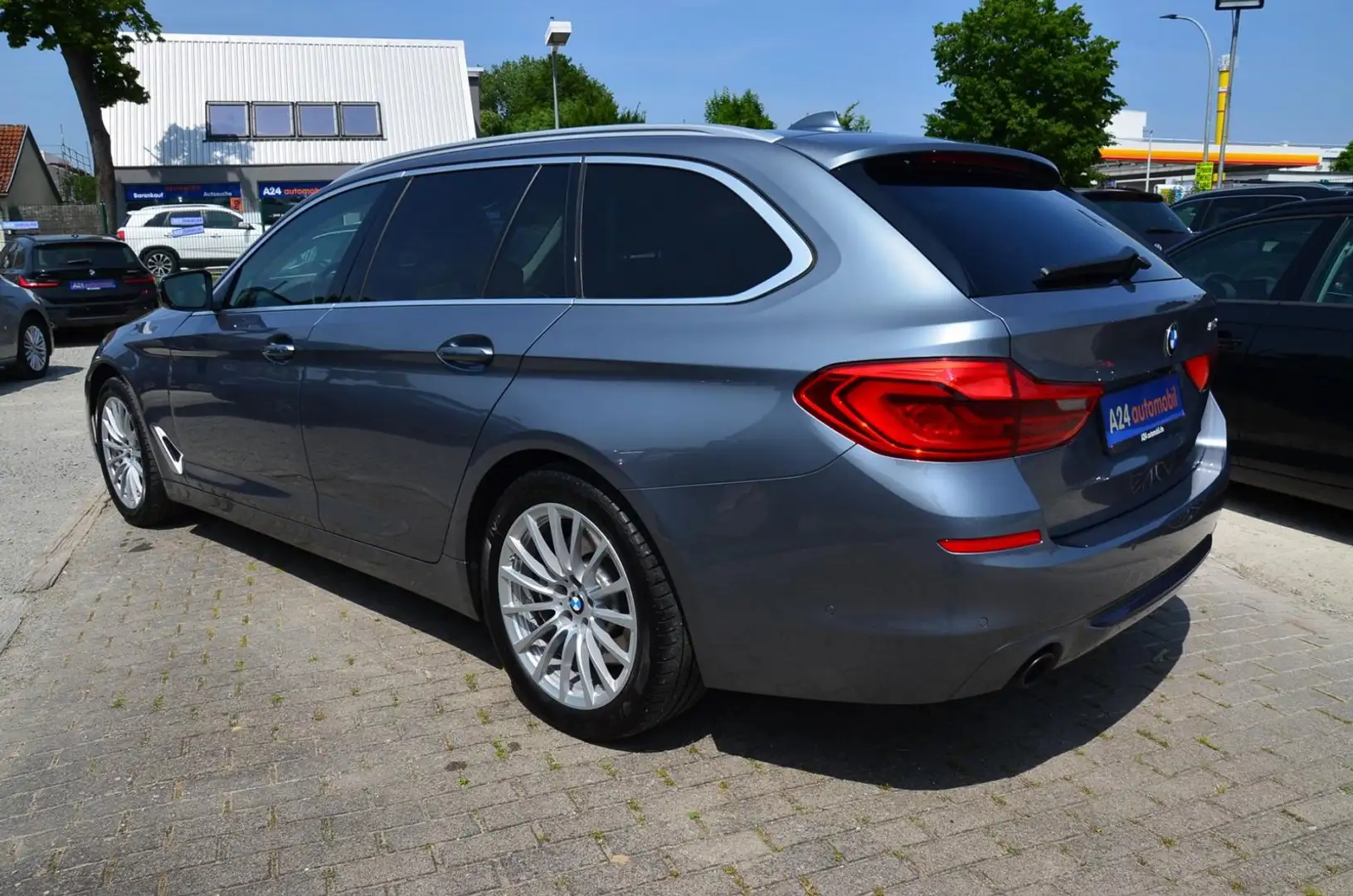 BMW 530 d Touring Sport Line LED Navi Head Up Leder AHK Blu/Azzurro - 2