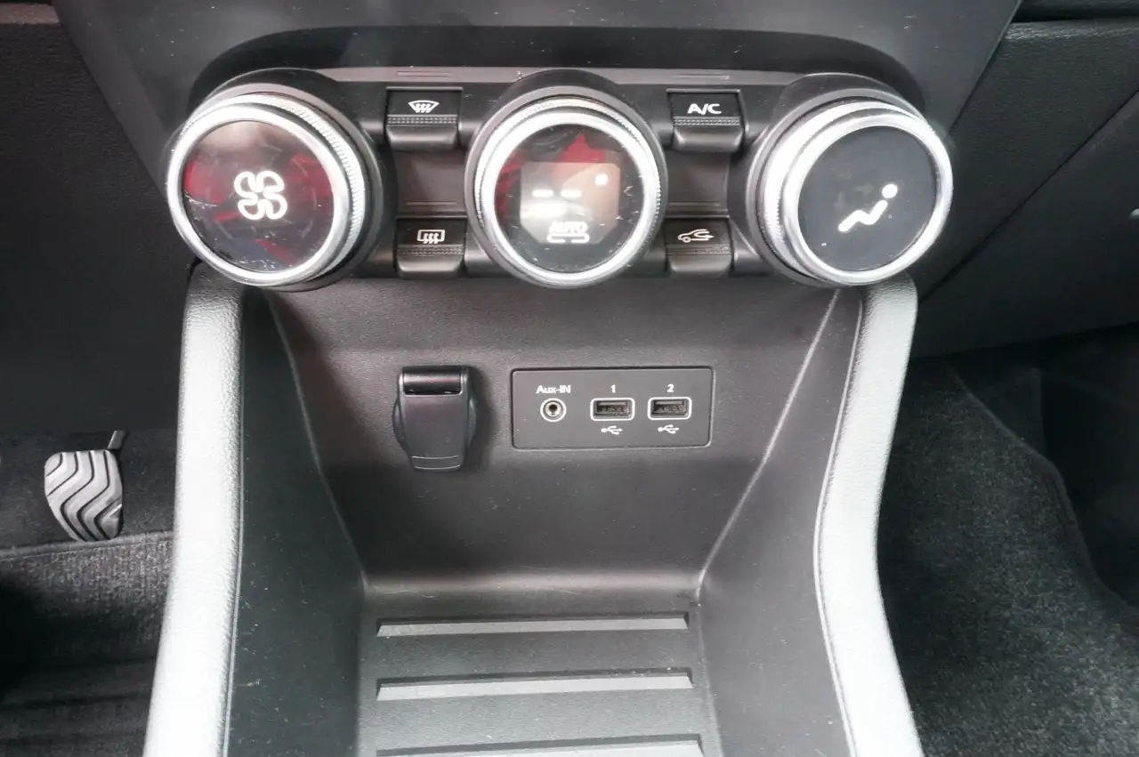 Renault Clio Experience, миниатюра 11
