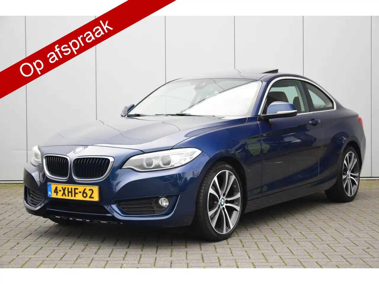 BMW 220