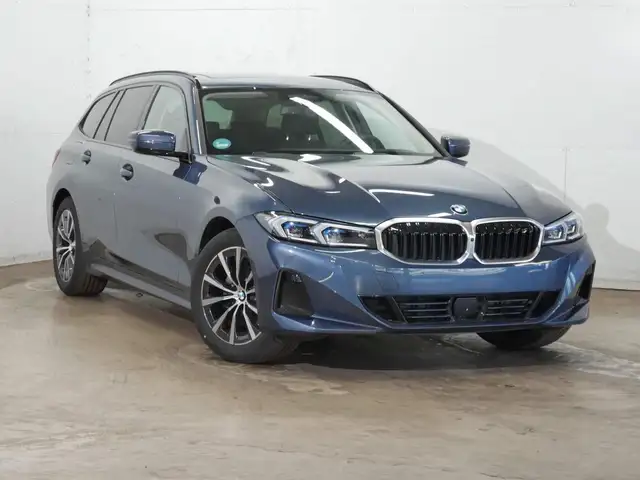 BMW 3 Series view 2