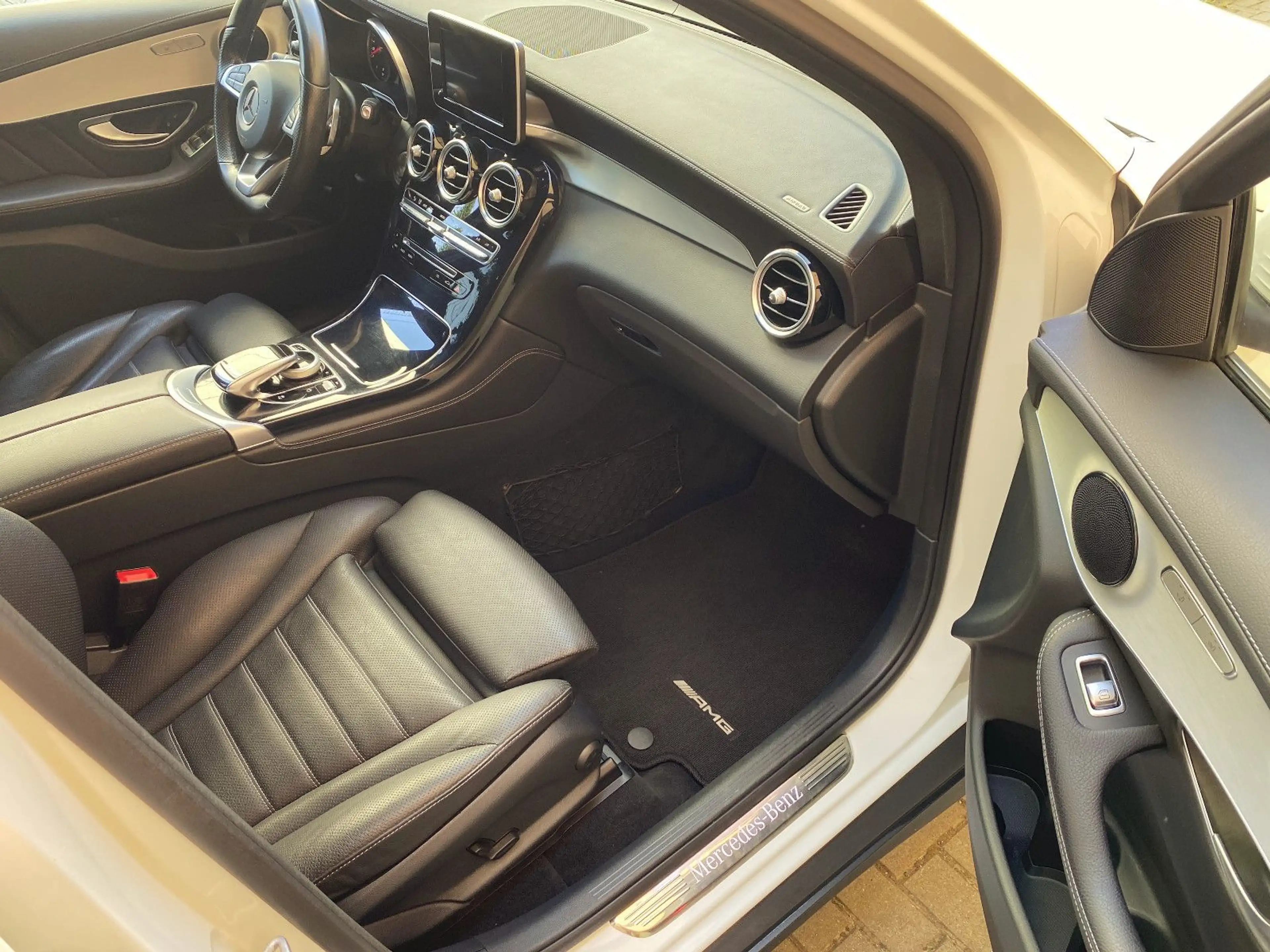 Mercedes-Benz GLC 250 d 4Matic, AMG , Leder, LED!!! — photo 11