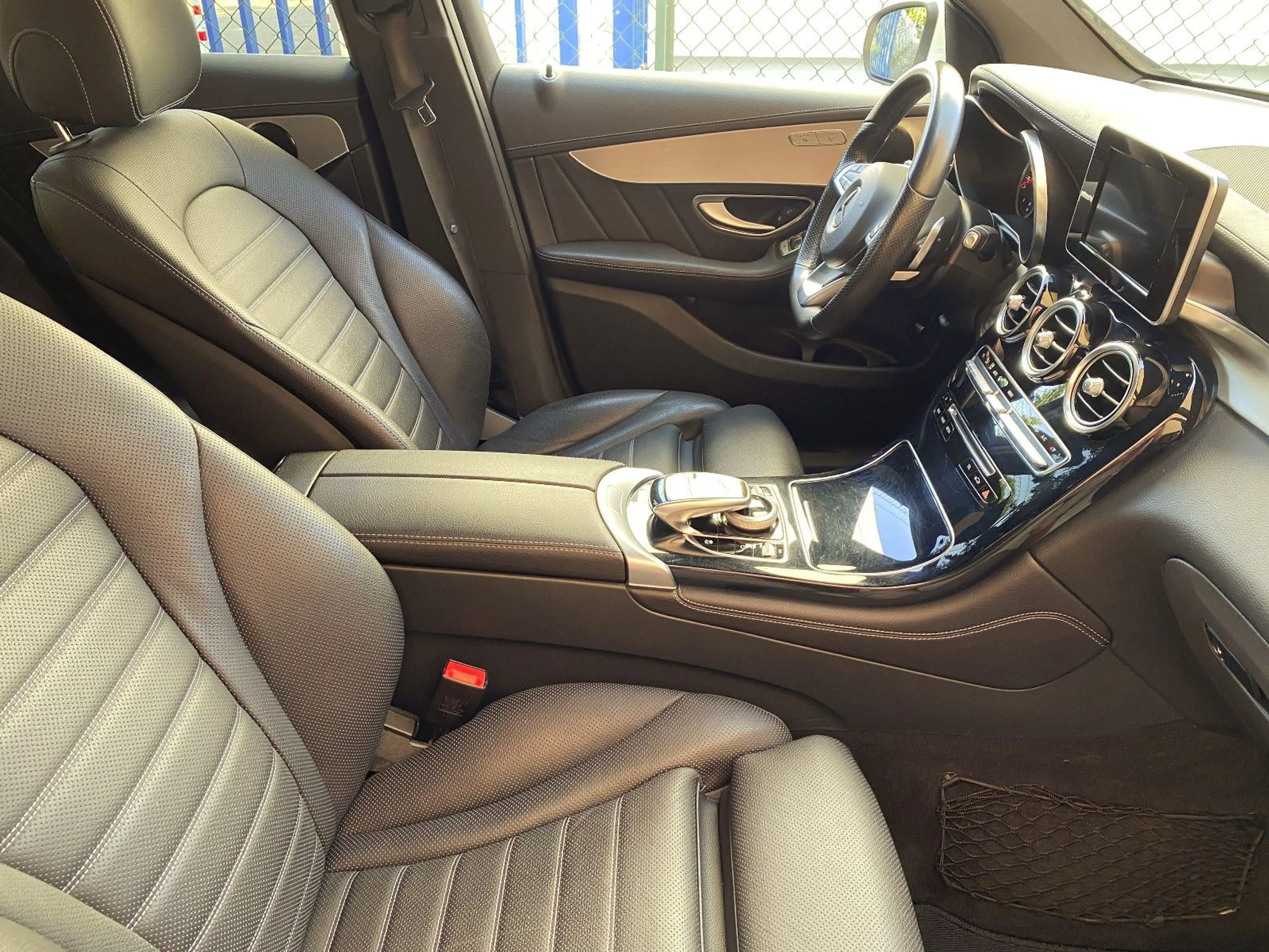 Mercedes-Benz GLC 250 d 4Matic, AMG , Leder, LED!!! — photo 12