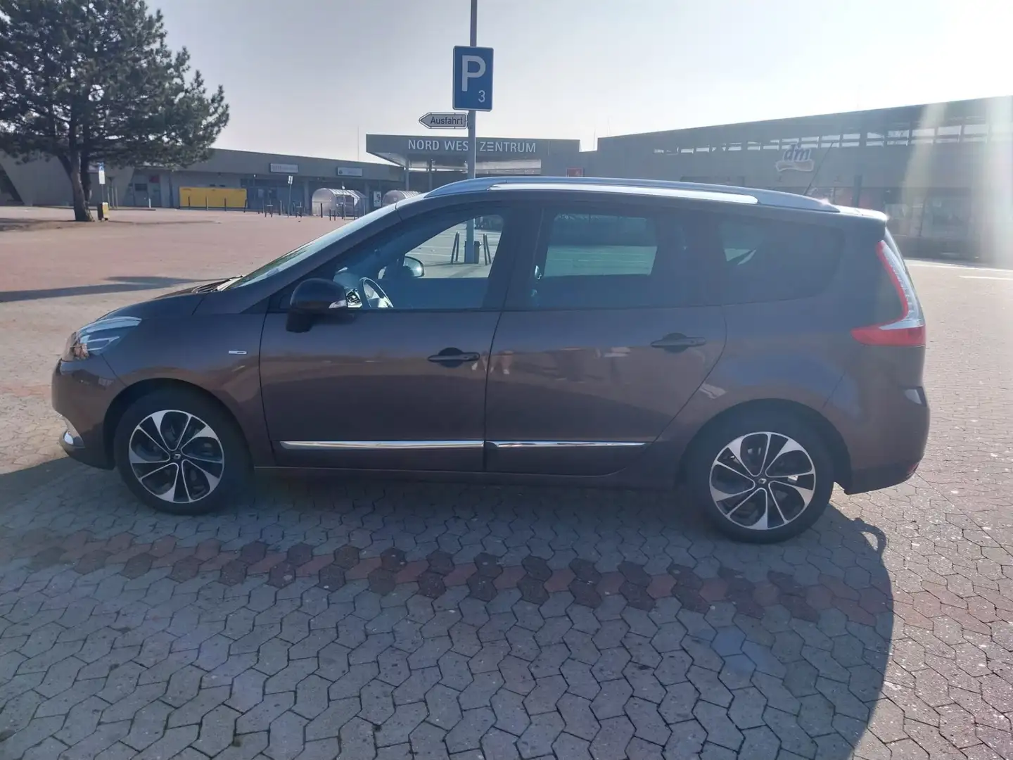 Renault Grand Scenic Energy dCi 130 Euro 6 S&S Bose Edition Braun - 2